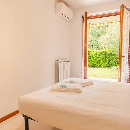 The Private Tintoretto Garden - Italian Homing Appartement